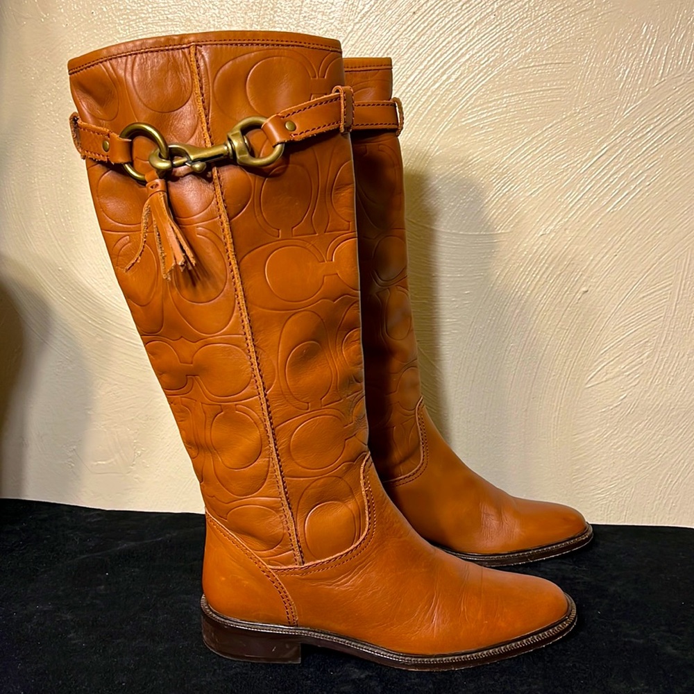*Rare* Coach  (vivica) riding boots British tan 7.5 Made in Italy